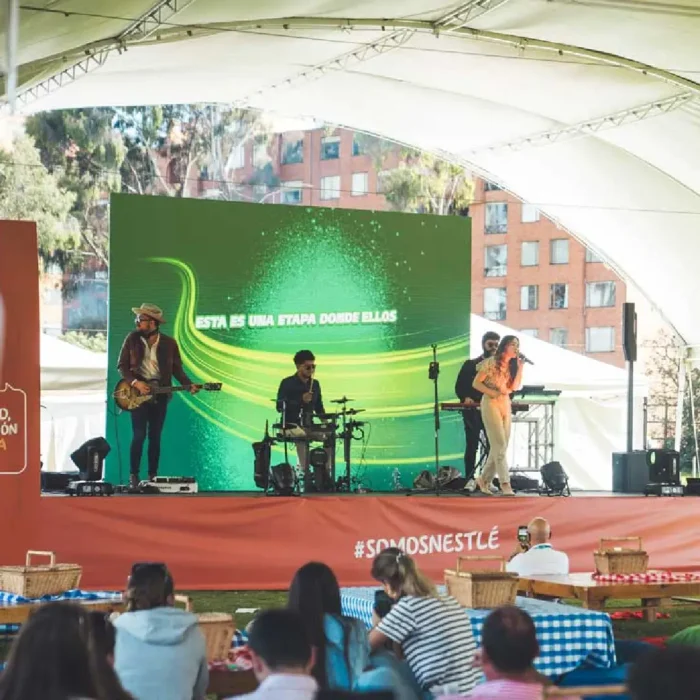Marcas_Nestle_Tarima_Produccion_eventos_sonido_luces_pantalla_1